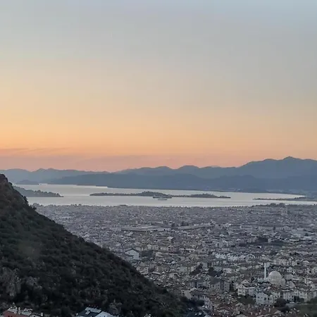 아파트 Deniz Sehir Ve Doga Manzarali Havuzlu Daire *